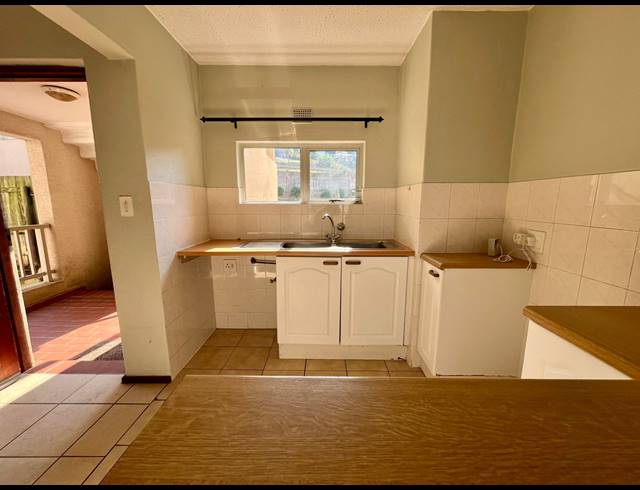 2 BEDROOM FLAT FOR SALE IN BLUFF